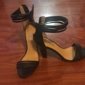 Andrew Stevens black dress heels